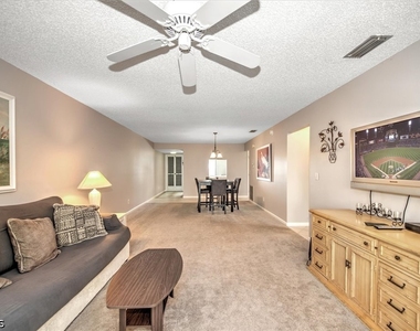 1009 Se 46th Lane - Photo Thumbnail 6