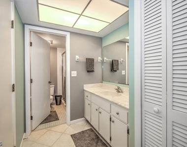 1009 Se 46th Lane - Photo Thumbnail 14