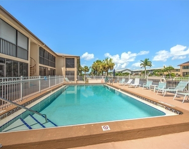 1009 Se 46th Lane - Photo Thumbnail 27