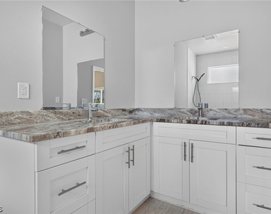 2010 Robert Avenue - Photo Thumbnail 19