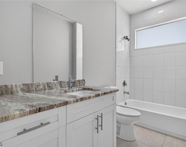 2010 Robert Avenue - Photo Thumbnail 17