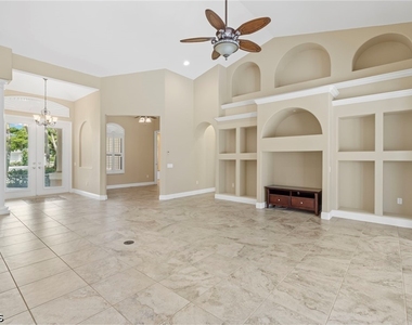 4901 Sw 27th Place - Photo Thumbnail 6