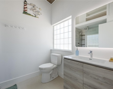 434 Lagoon Drive - Photo Thumbnail 20
