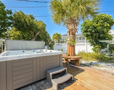 434 Lagoon Drive - Photo Thumbnail 40