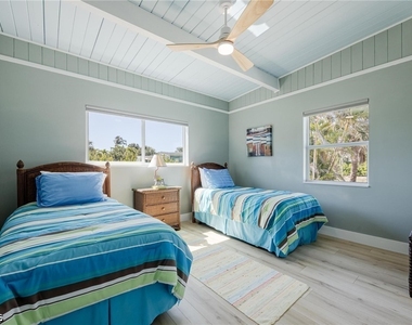 434 Lagoon Drive - Photo Thumbnail 35