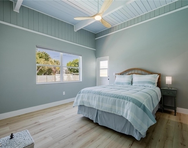 434 Lagoon Drive - Photo Thumbnail 36