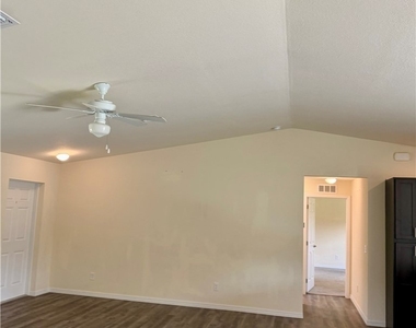 8007 Royal Court - Photo Thumbnail 10