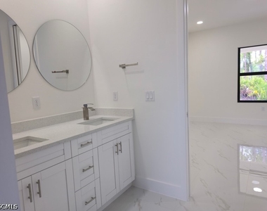 5385 Kaspar Street - Photo Thumbnail 5