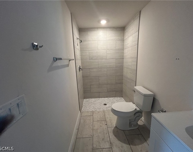 2909 Santa Barbara Boulevard - Photo Thumbnail 9