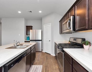 21506 Hartford Hollow Lane - Photo Thumbnail 9