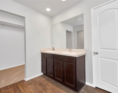 21506 Hartford Hollow Lane - Photo Thumbnail 16