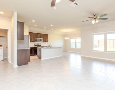 3206 Zephyr Park Lane - Photo Thumbnail 9