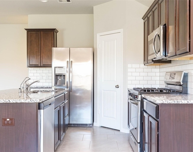 3206 Zephyr Park Lane - Photo Thumbnail 18
