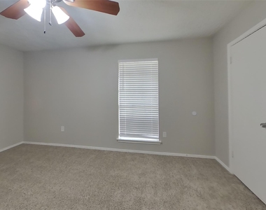 24019 Lone Elm Drive - Photo Thumbnail 7