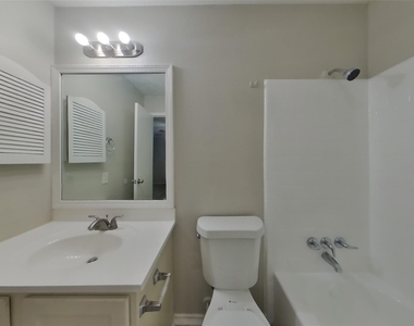 24019 Lone Elm Drive - Photo Thumbnail 9