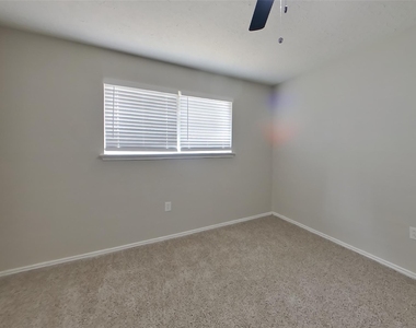 24019 Lone Elm Drive - Photo Thumbnail 12