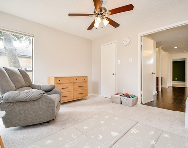 7711 Hopewell Lane - Photo Thumbnail 9