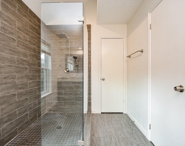 7711 Hopewell Lane - Photo Thumbnail 18
