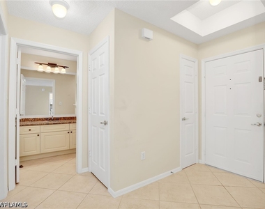 201 Arbor Lake Drive - Photo Thumbnail 3
