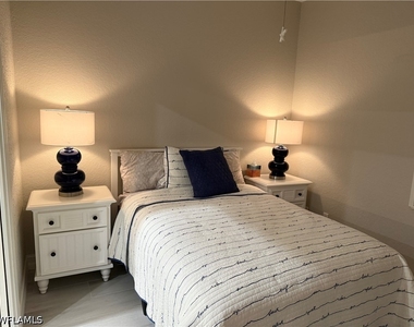 7725 Pebble Creek Circle - Photo Thumbnail 11
