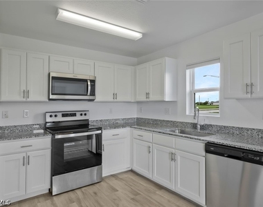 2426 Santabarbara Boulevard N - Photo Thumbnail 8