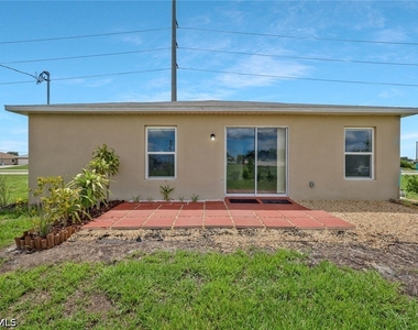 2426 Santabarbara Boulevard N - Photo Thumbnail 16