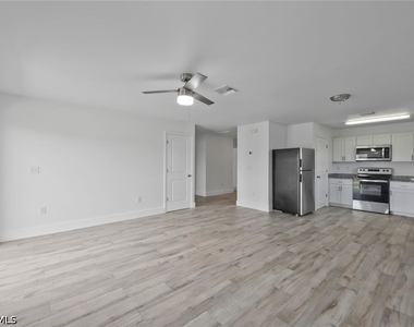 2426 Santabarbara Boulevard N - Photo Thumbnail 4