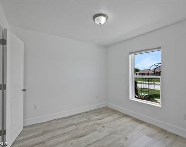 2426 Santabarbara Boulevard N - Photo Thumbnail 21