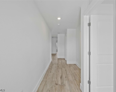 2426 Santabarbara Boulevard N - Photo Thumbnail 10