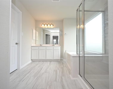 4619 Ehrlich Court - Photo Thumbnail 10