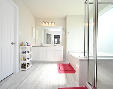 4619 Ehrlich Court - Photo Thumbnail 11