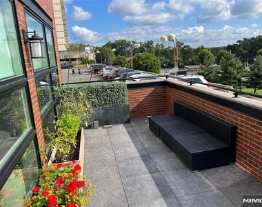 140 Overlook - Photo Thumbnail 5