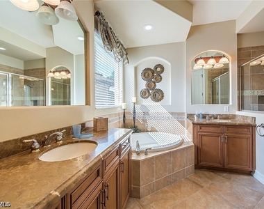 7812 Valencia Court - Photo Thumbnail 5