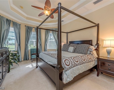 7812 Valencia Court - Photo Thumbnail 4
