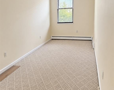 15a Grove - Photo Thumbnail 3