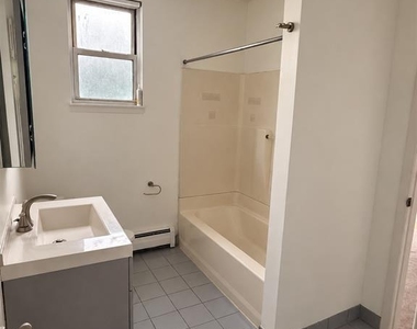 15a Grove - Photo Thumbnail 6