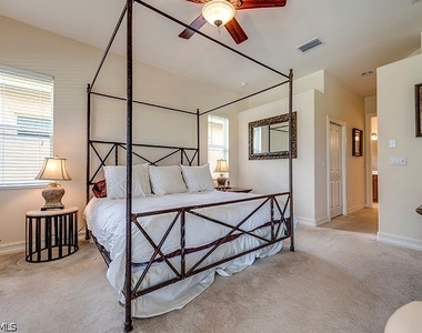 6101 Dogleg Drive - Photo Thumbnail 14