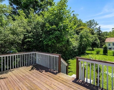 15 Grandview - Photo Thumbnail 11