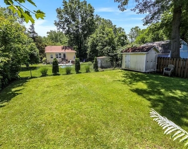 15 Grandview - Photo Thumbnail 13