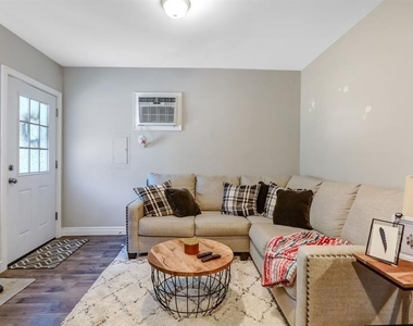 15 Grandview - Photo Thumbnail 4