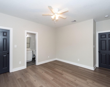 7311 Sandra Street - Photo Thumbnail 10