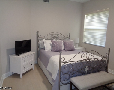 558 Vintage Reserve Lane - Photo Thumbnail 21