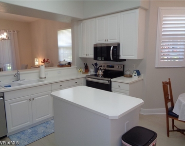 558 Vintage Reserve Lane - Photo Thumbnail 16