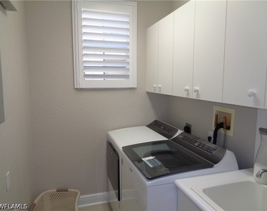 558 Vintage Reserve Lane - Photo Thumbnail 23