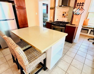 1609 Avenue O - Photo Thumbnail 14
