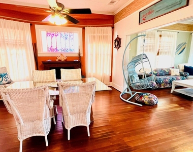 1609 Avenue O - Photo Thumbnail 16