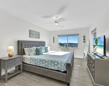 2650 Estero Boulevard - Photo Thumbnail 9
