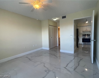 1205 Wildwood Lakes Boulevard - Photo Thumbnail 3