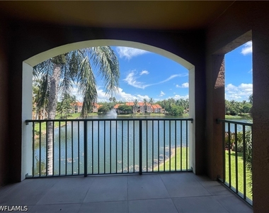 1205 Wildwood Lakes Boulevard - Photo Thumbnail 7