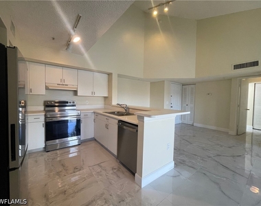 1205 Wildwood Lakes Boulevard - Photo Thumbnail 1